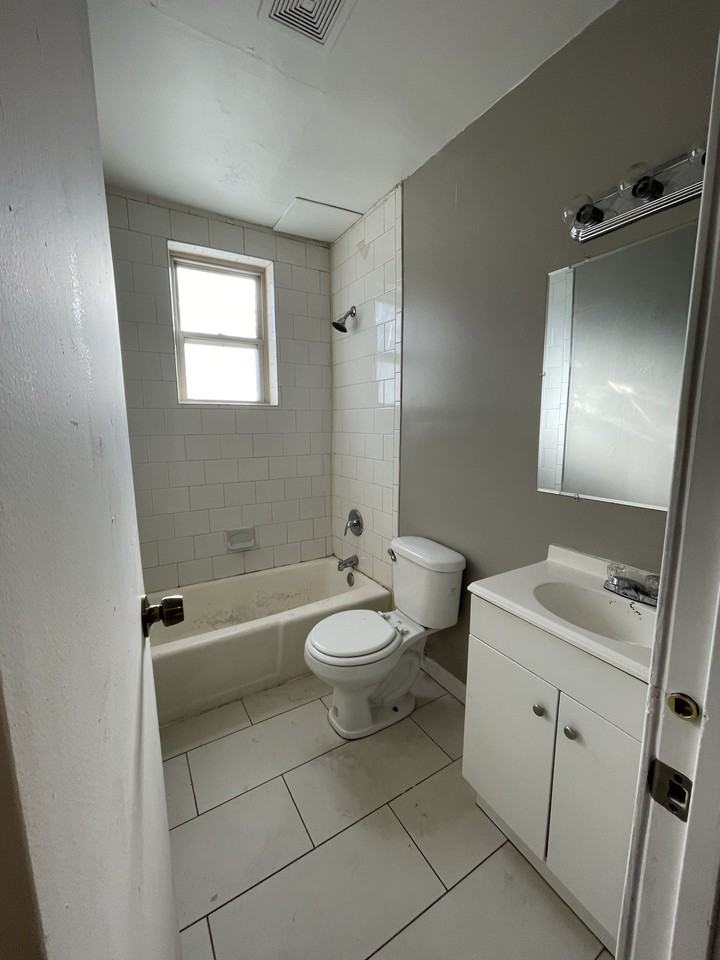 3344 Stathem AvenueUnit 5 #3344-5 - Photo 5 of 5