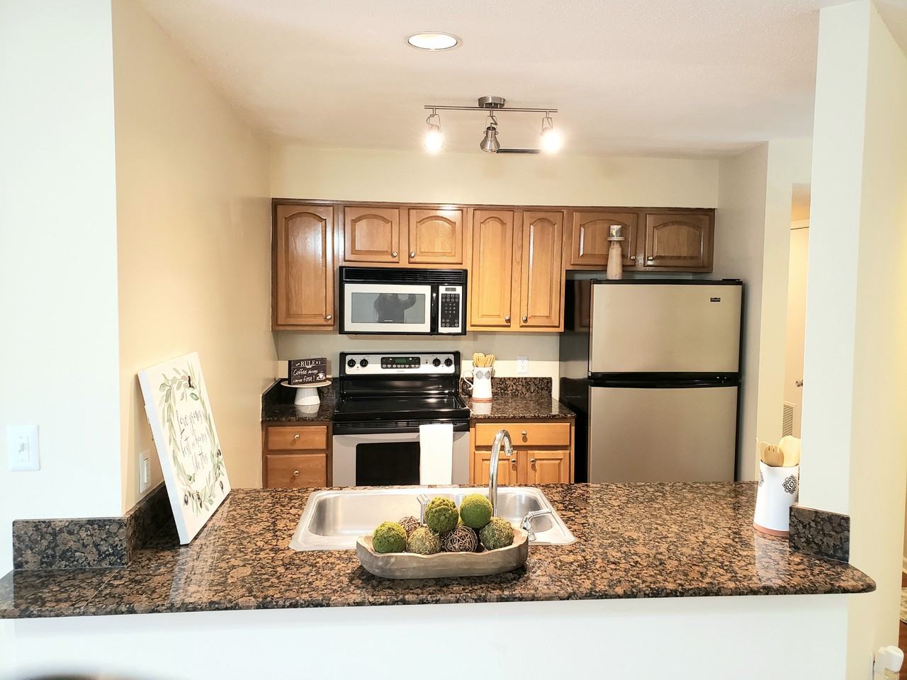 208 S Habana Ave #208C - Photo 2 of 8