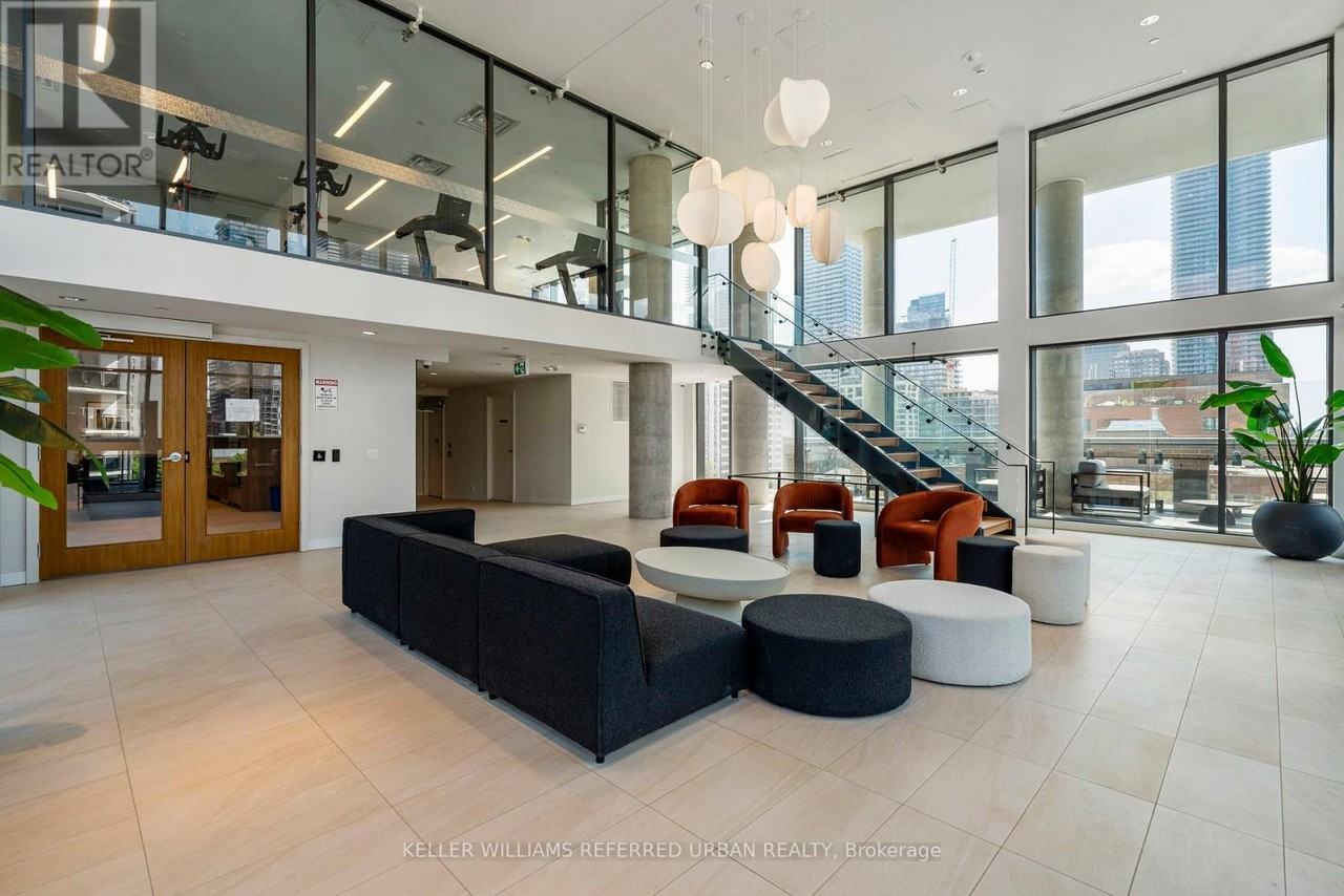 81 Wellesley Street East #607 - Photo 7 of 10