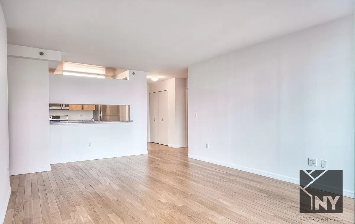 Cliff St & John St #5P - Photo 2 of 8