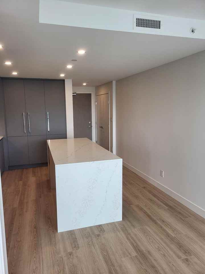 5520 McNaughton Road #1502 - Photo 4 of 21