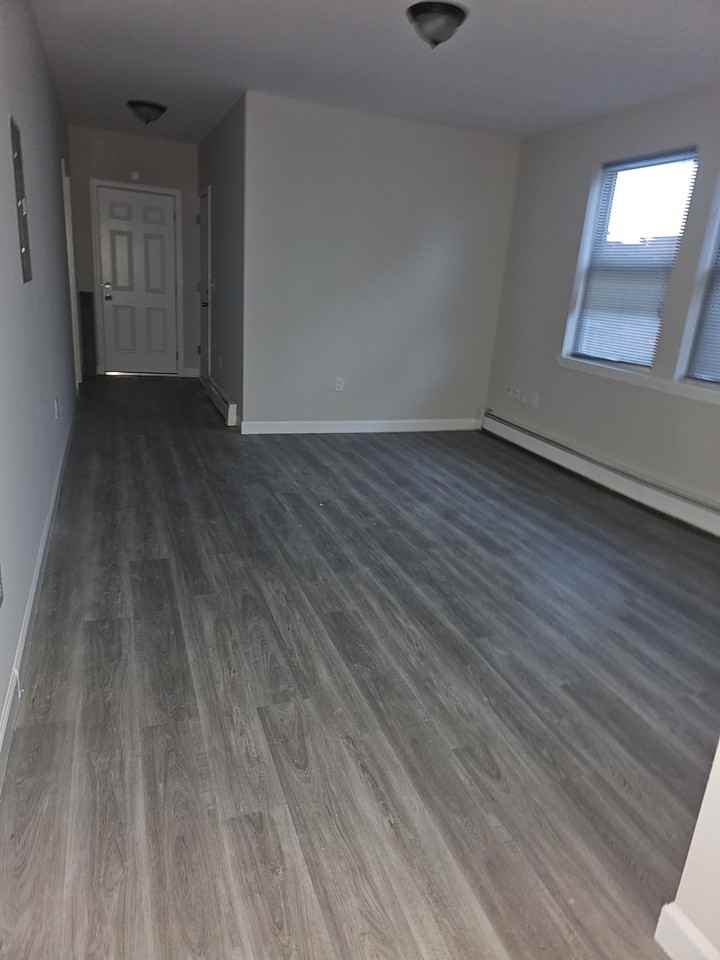 164 Martin St #1 - Photo 4 of 10