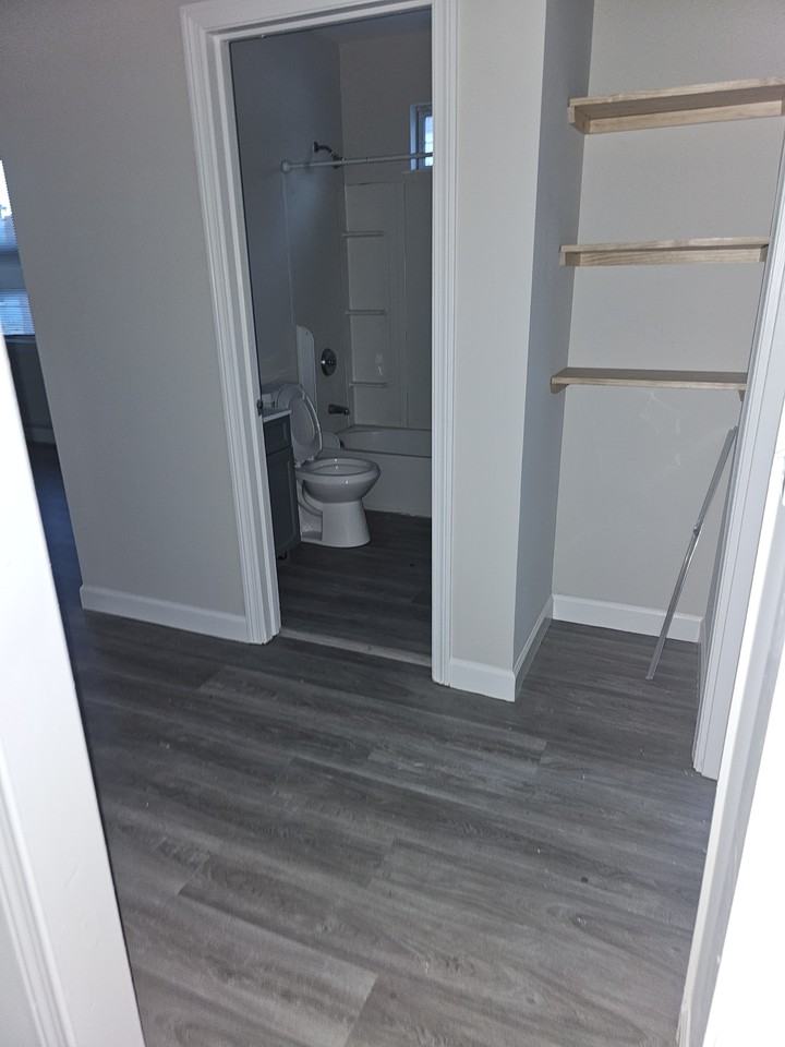 164 Martin St #1 - Photo 5 of 10