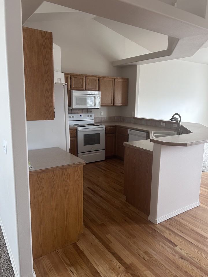 7447 N Dodgin Ave #NA - Photo 5 of 11