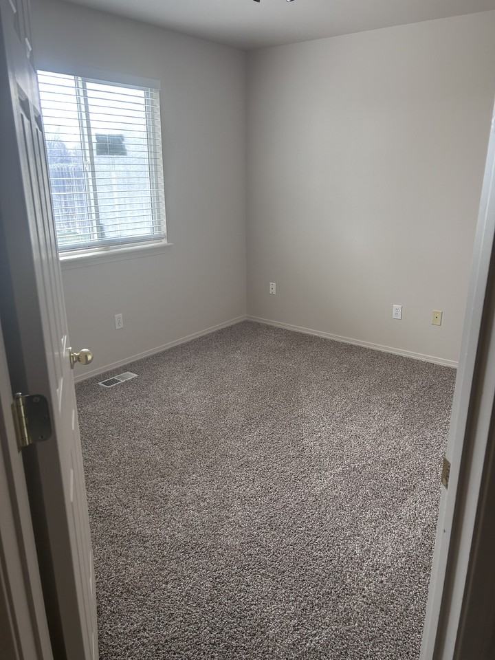 7447 N Dodgin Ave #NA - Photo 6 of 11