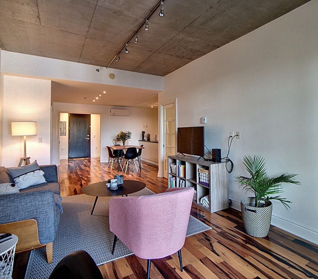 5255 Av Du Parc - Photo 2 of 14