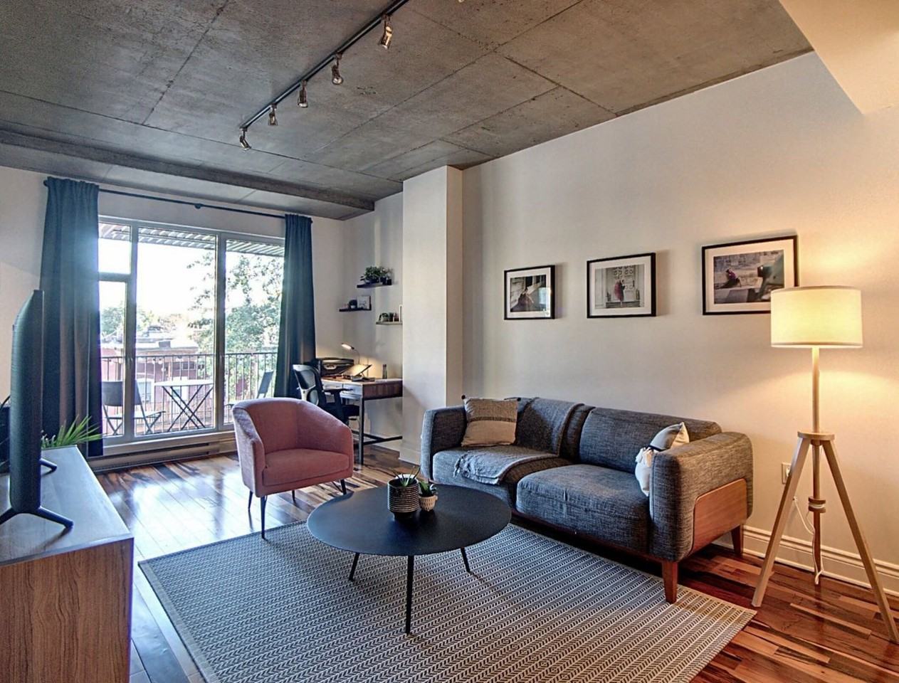 5255 Av Du Parc - Photo 4 of 14