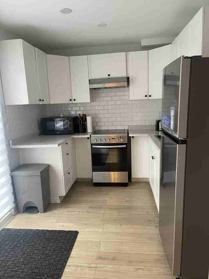 1263 Mohawk Rd W - Photo 5 of 13