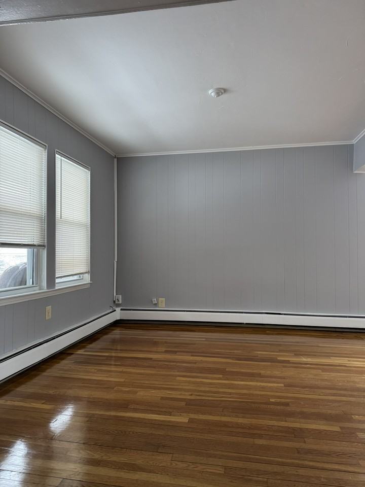 98 Winter St #2 - Photo 6 of 17