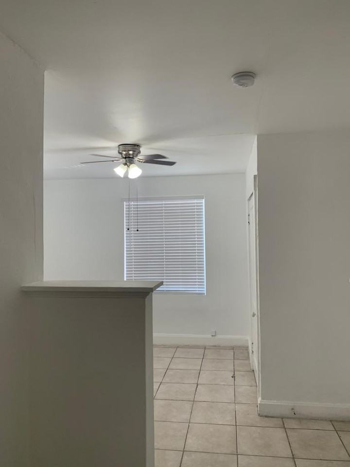 1563 SW 2nd St -0 8 #08 - Photo 4 of 9