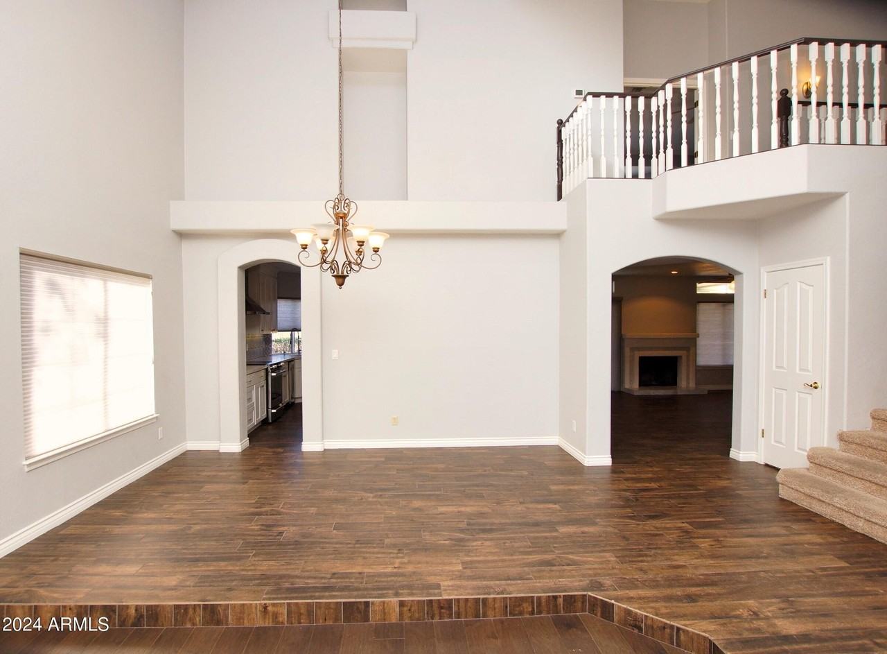 19220 N 93rd Way - Photo 3 of 31