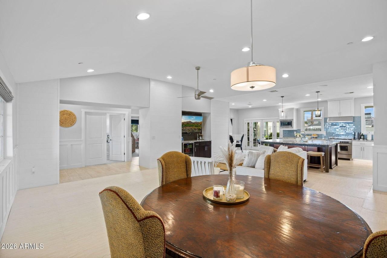 3621 N Kachina Ln - Photo 5 of 46