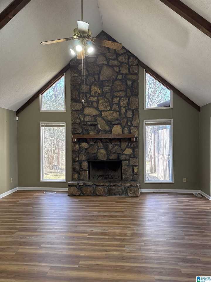 284 Stonebridge Rd - Photo 6 of 26