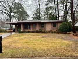 featured image of 4647 Fairview Dr