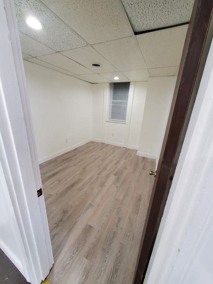 1600 Falck Ave #12 - Photo 2 of 11