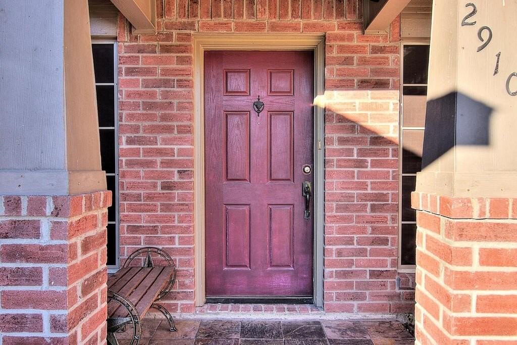 2910 Santa Ana St - Photo 2 of 36