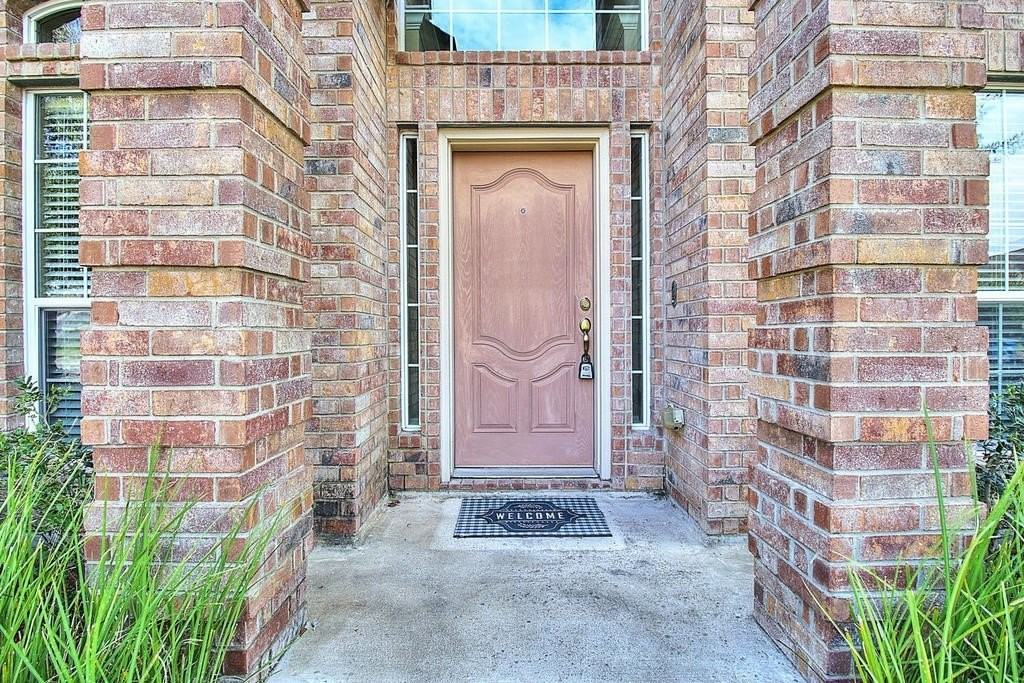 7517 Vaquero Dr - Photo 2 of 40