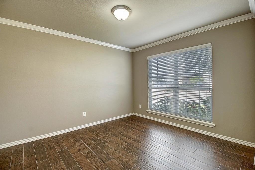 7517 Vaquero Dr - Photo 5 of 40