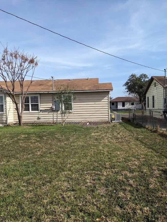 4213 Cambridge Dr - Photo 5 of 27