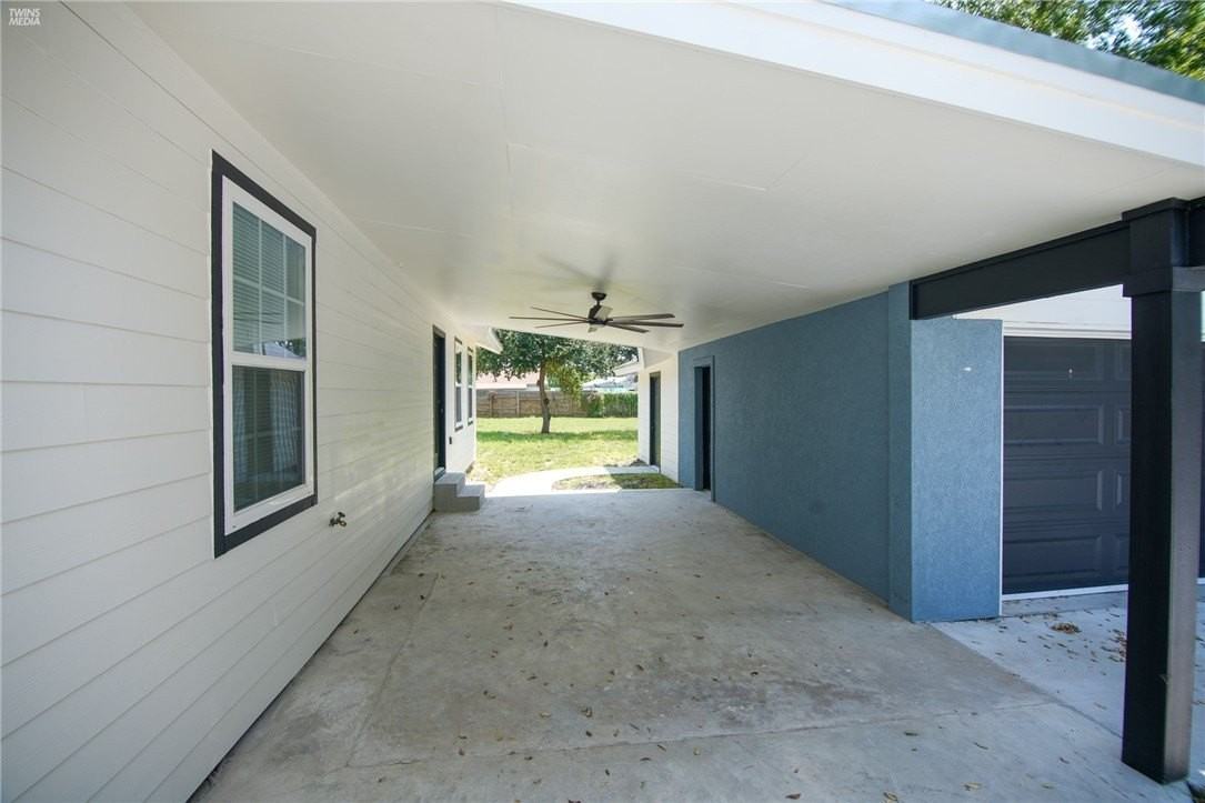 1614 Clare Dr - Photo 5 of 36