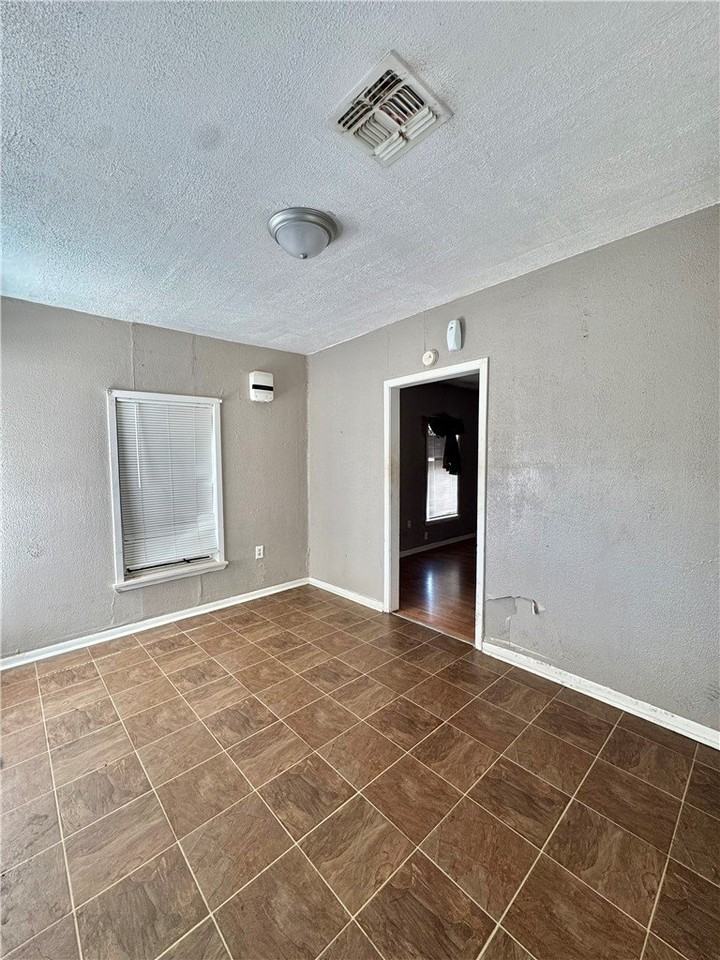 510 E Richard Ave - Photo 5 of 10