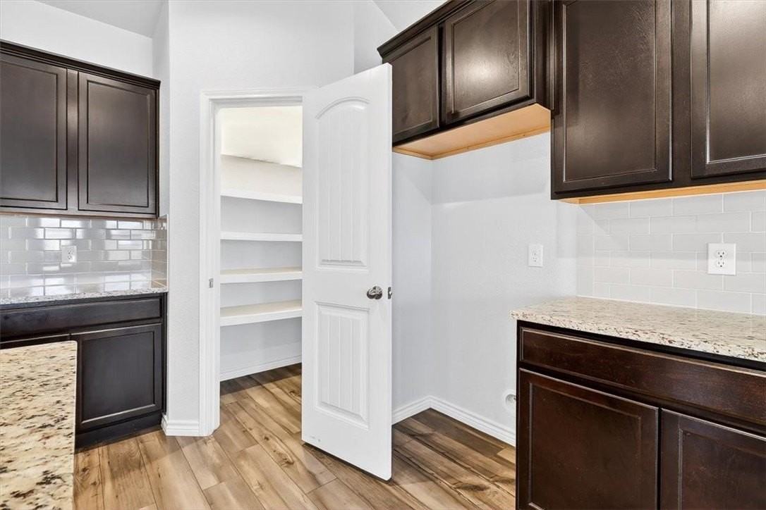 7230 Tristan Dr - Photo 7 of 37