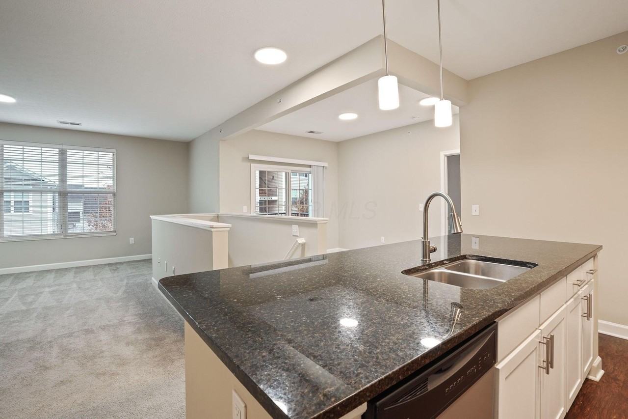 5137 Foxtail Pine St - Photo 5 of 31