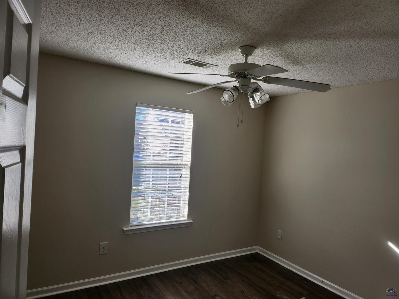 105 Monticello Dr - Photo 5 of 14