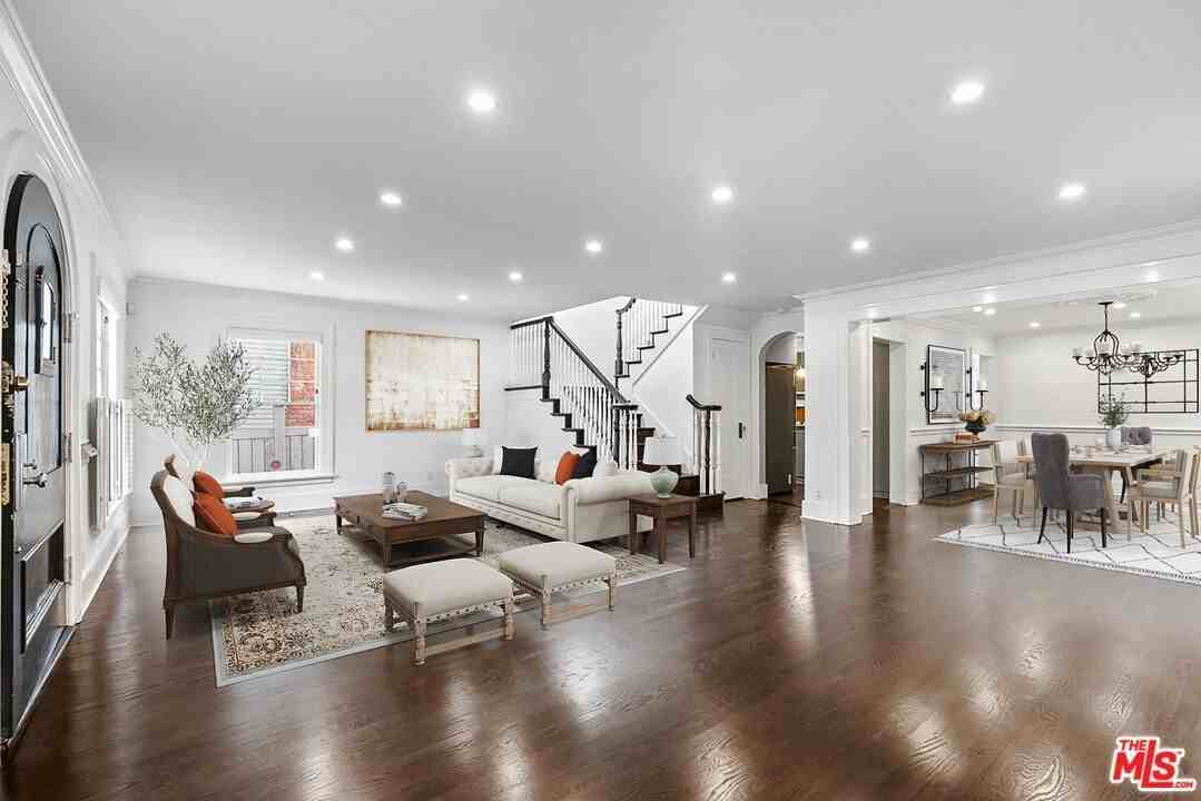 4920 Marathon St - Photo 4 of 30