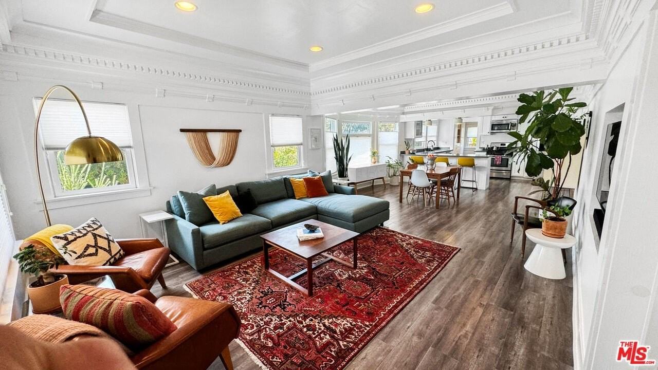 3489 2nd Ave - Photo 3 of 50