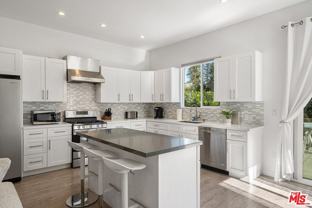 5202 Topeka Dr - Photo 1 of 1