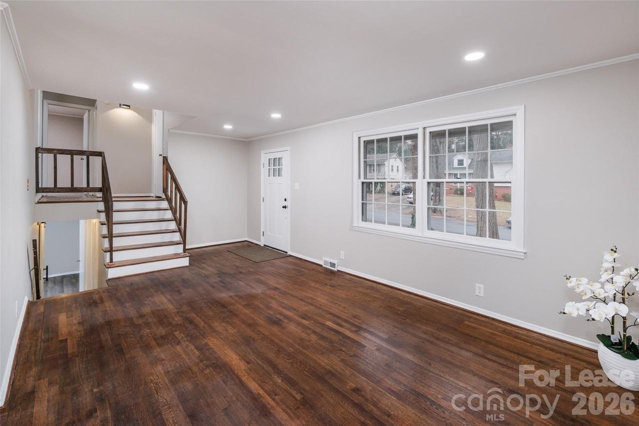 5217 Furman Pl - Photo 6 of 9