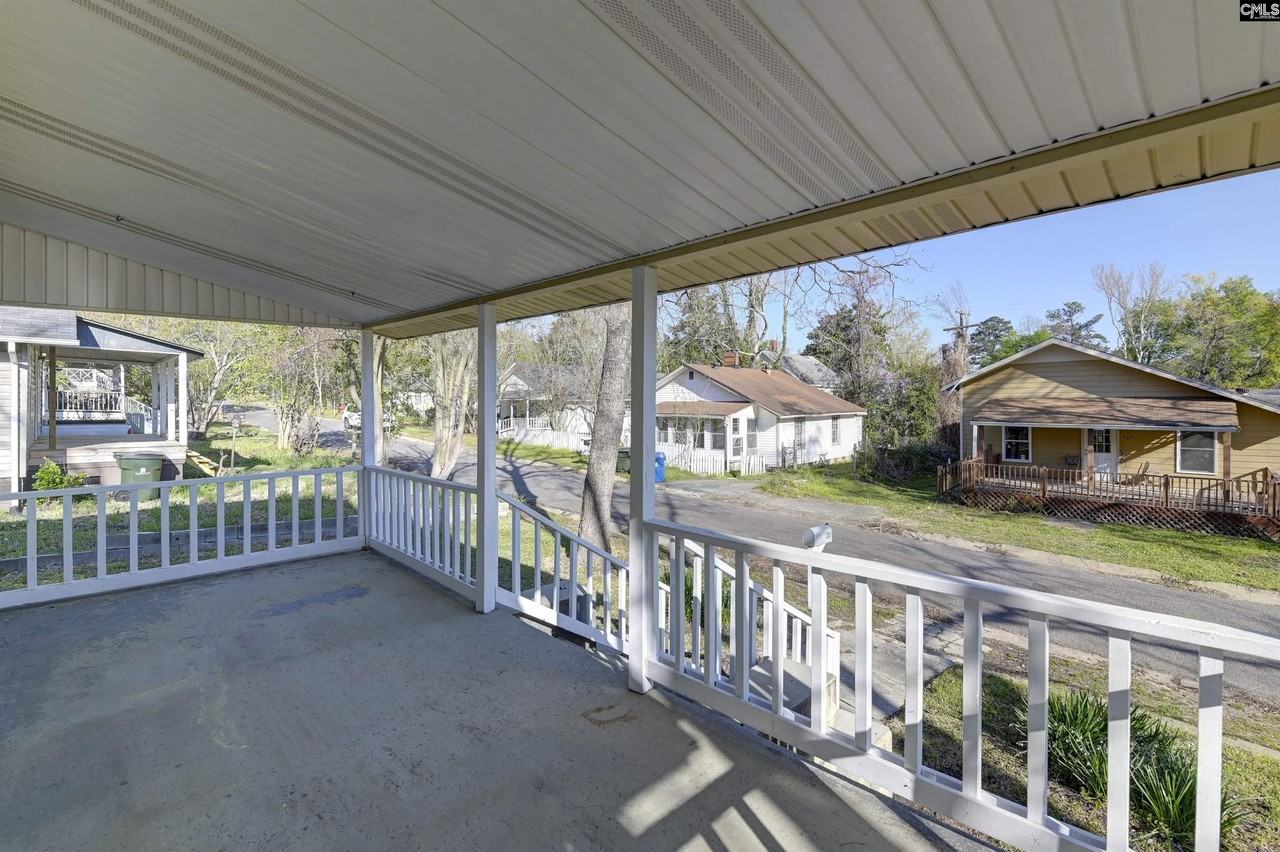 203 Augusta St - Photo 3 of 33