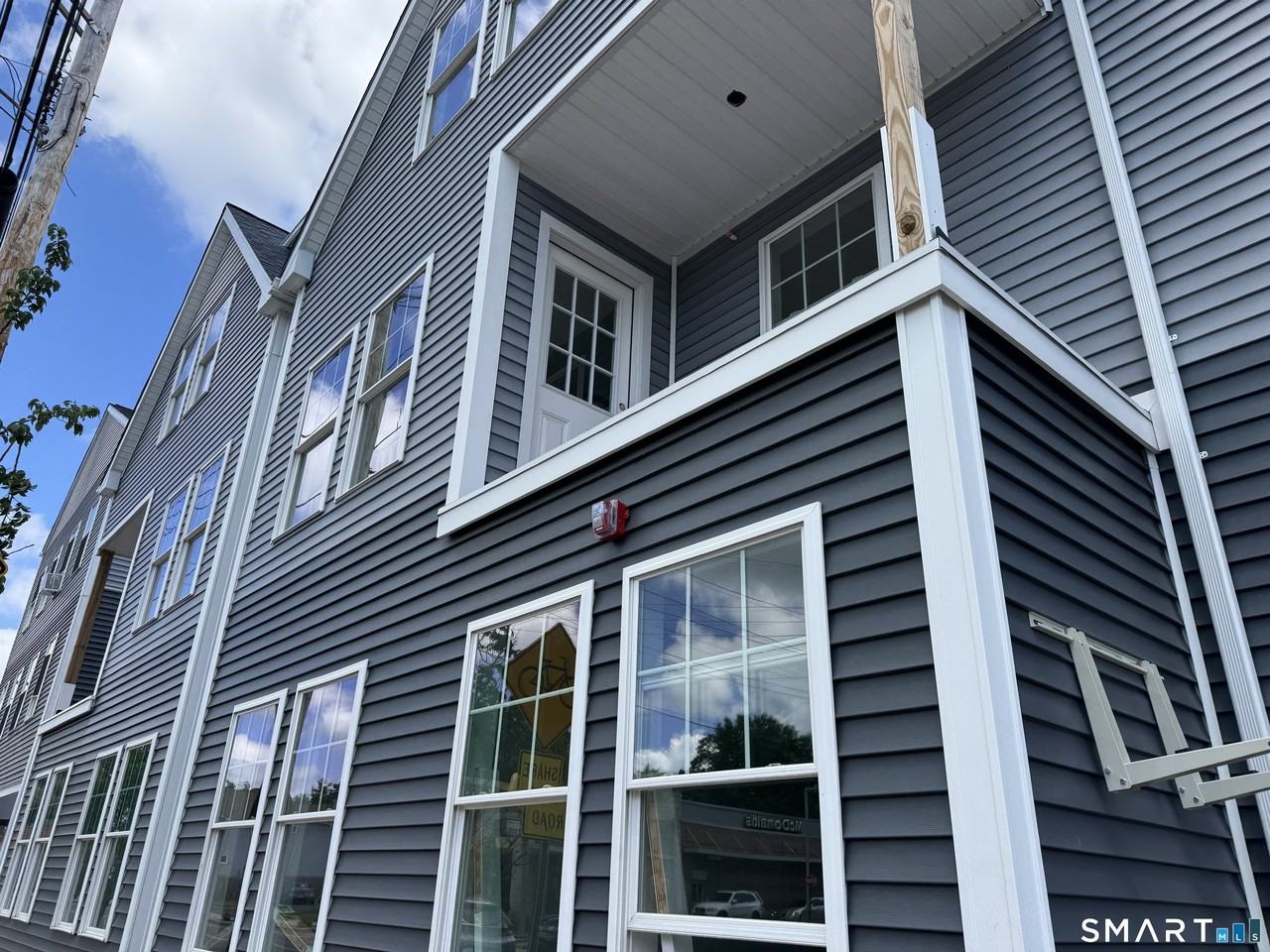 1085 Whalley Ave Unit 4 - Photo 2 of 12