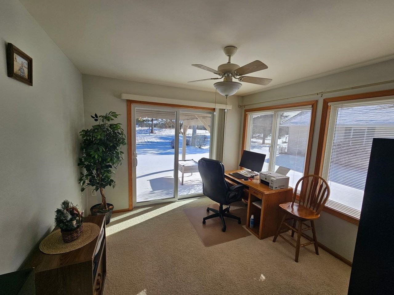 4613 Ridgeview Ct - Photo 3 of 20