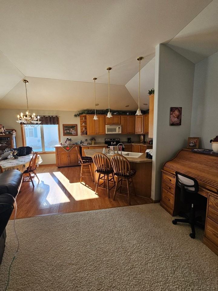 4613 Ridgeview Ct - Photo 4 of 20