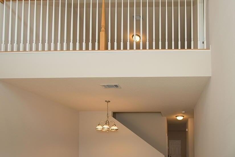 1514 Bentley Cir - Photo 3 of 24