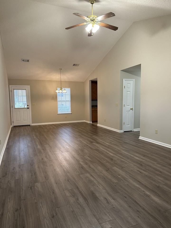 2004 Chestnut Ln #1 - Photo 3 of 10