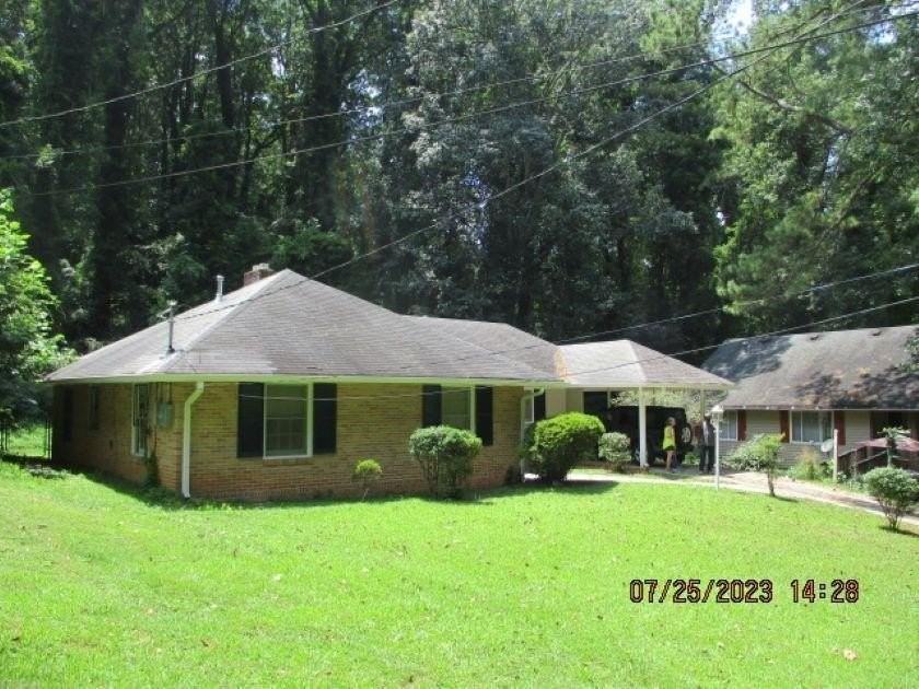 2032 Rector Dr Sw - Photo 2 of 41