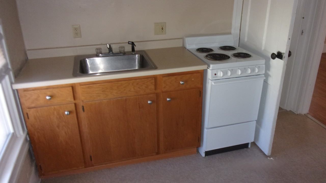 783 Tallmadge Rd #2 - Photo 5 of 15