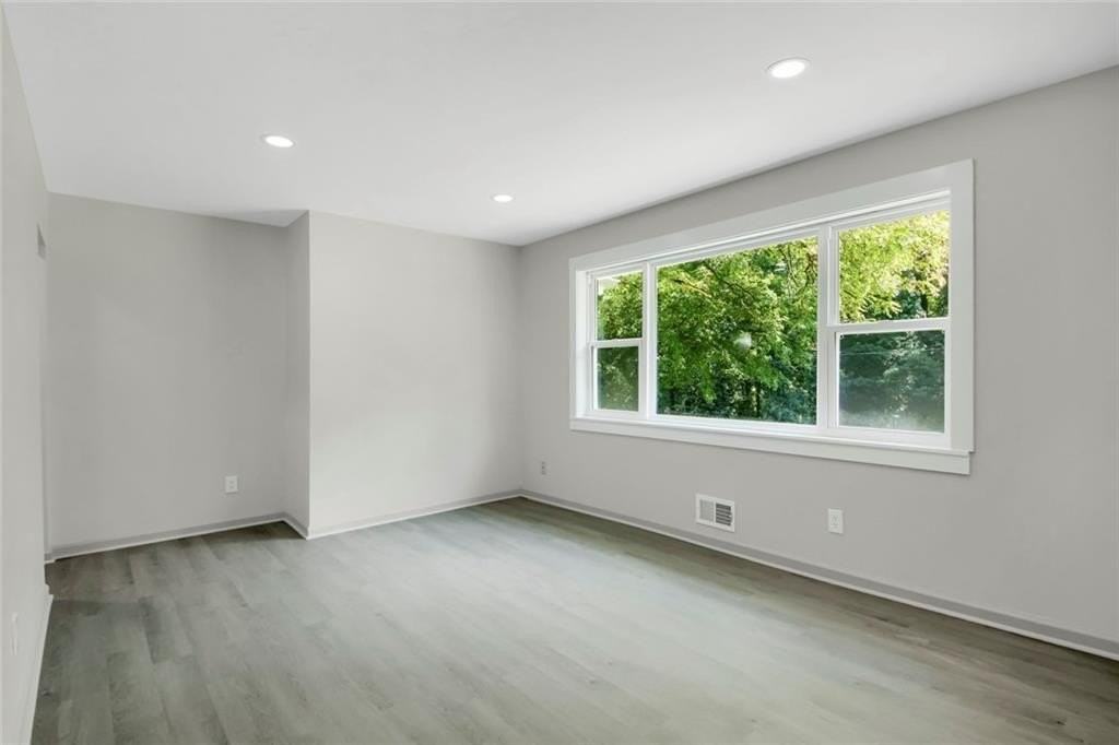 2926 Monterey Dr - Photo 5 of 9