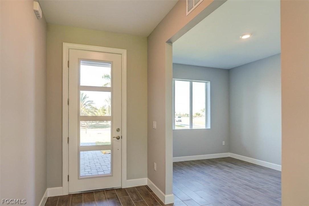 4313 Nw 27th Ter - Photo 5 of 40