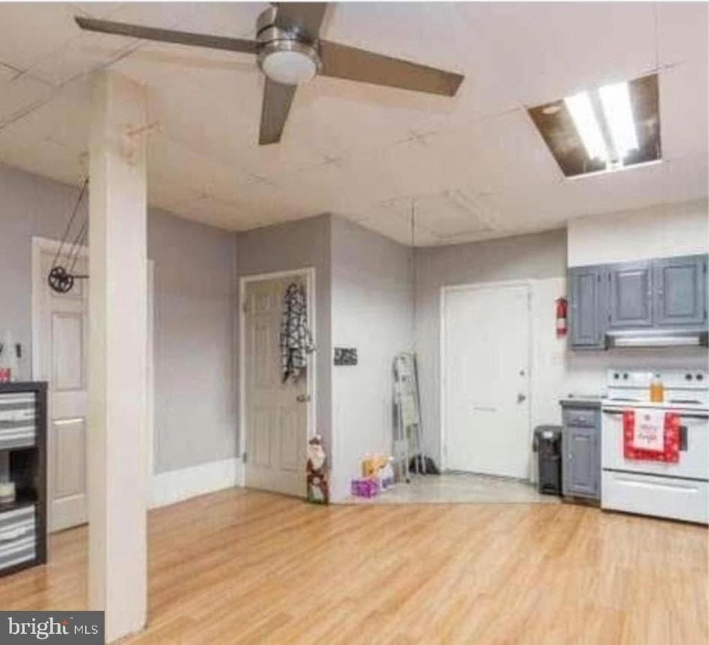 59 N Sycamore Ave - Photo 3 of 5