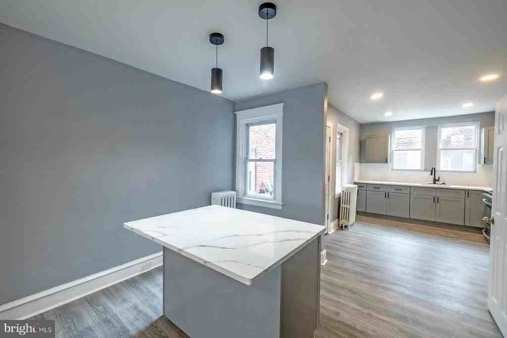 3104 Stirling St - Photo 6 of 27