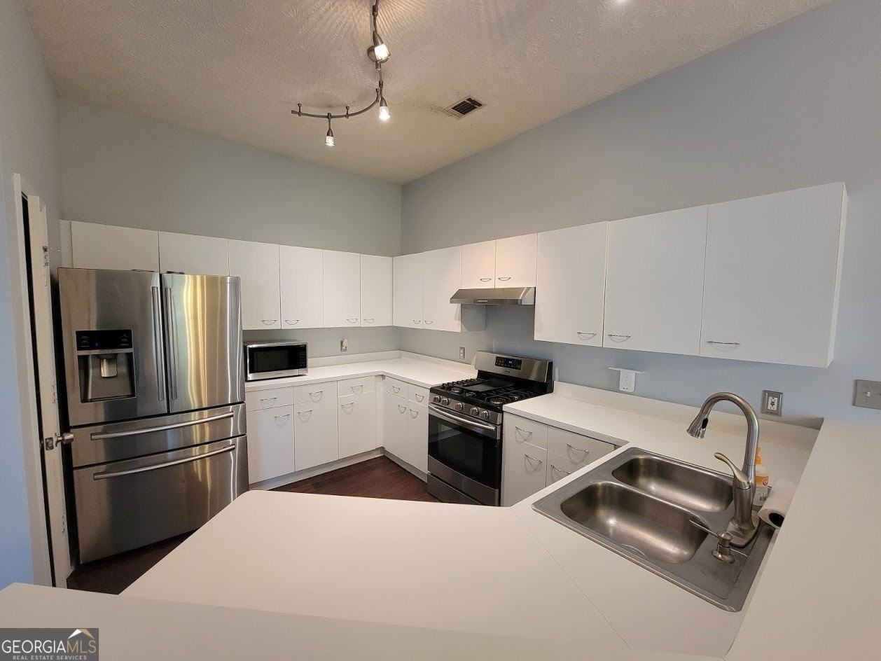 53 Braelinn Creek Ct - Photo 4 of 12