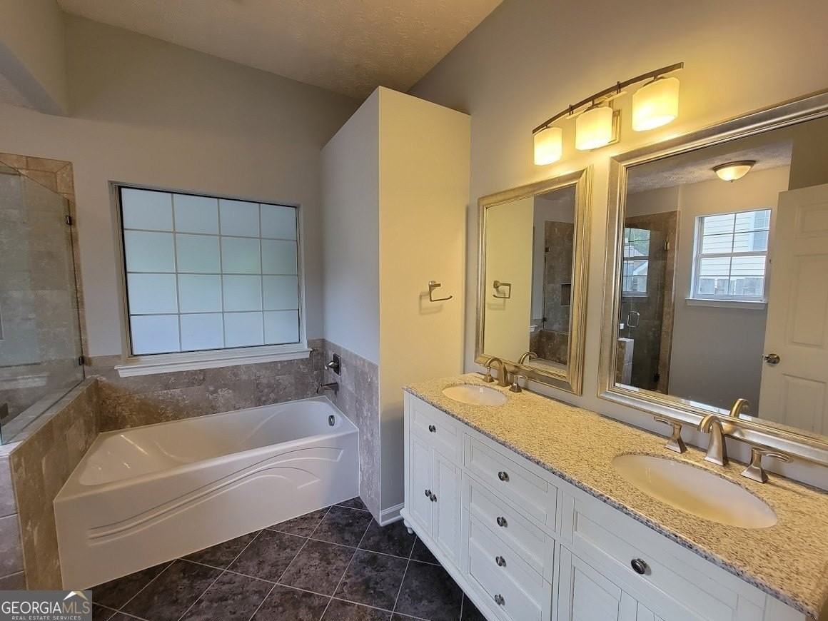 53 Braelinn Creek Ct - Photo 7 of 12