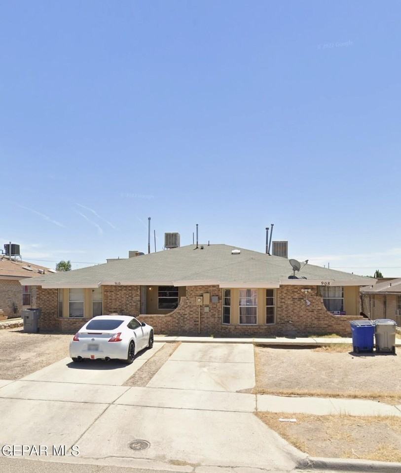 910 Destello Rd Unit A #A - Photo 2 of 8