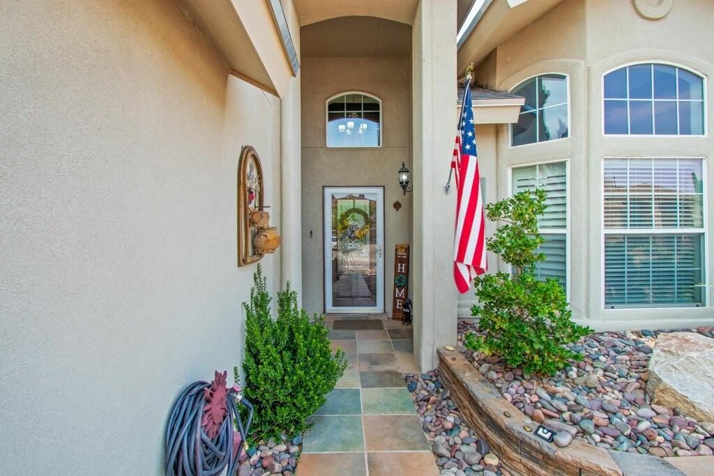 12504 Sun Flare Dr - Photo 4 of 40