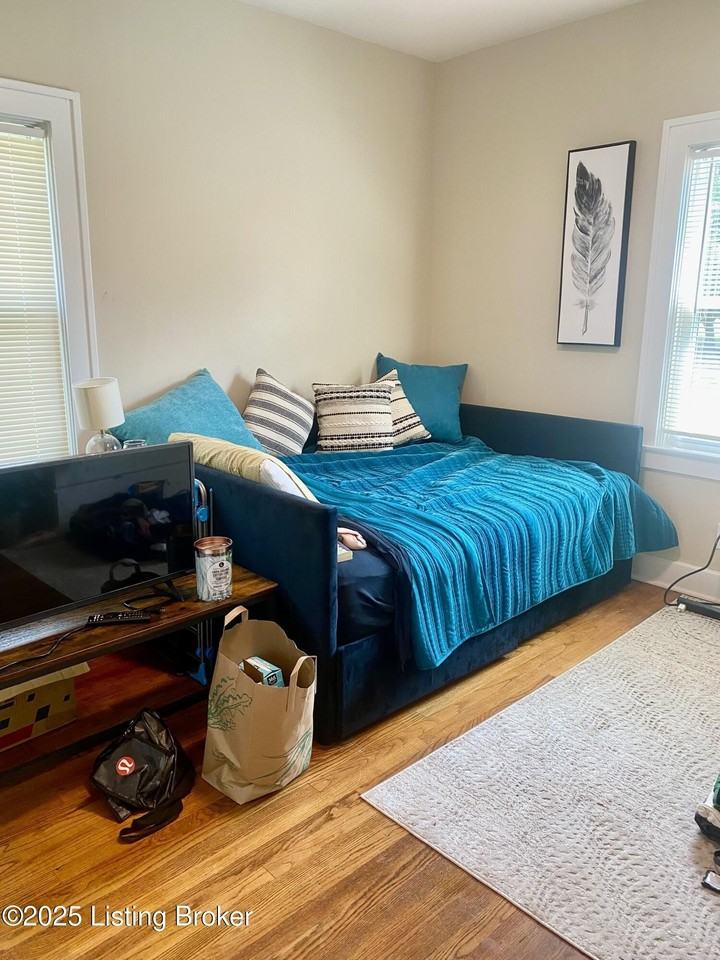 620 Eastern Pkwy Apt 2 - Photo 5 of 8