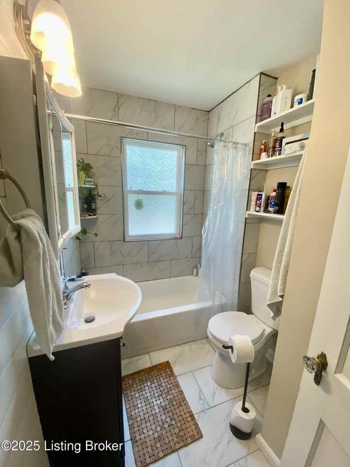 620 Eastern Pkwy Apt 2 - Photo 7 of 8